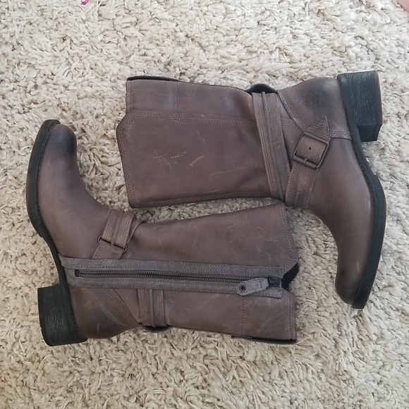 Timberland Leather Riding Boots - Picture 2 of 10